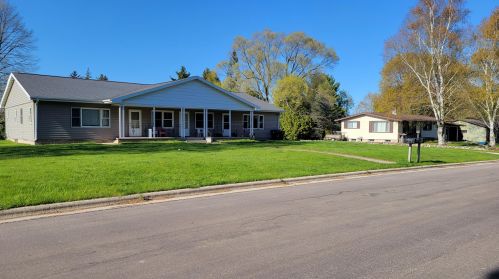 1460 Marshall Ave, Cleveland, WI 53015-1445