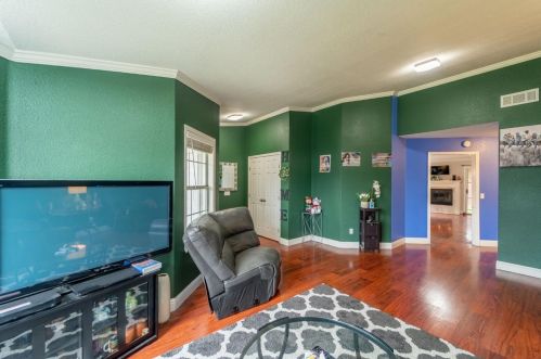 233 O St, Lathrop CA  95330-9661 exterior