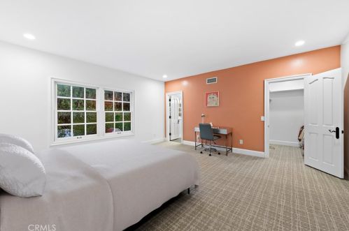 7 Cheshire Ct, Newport Beach CA  exterior