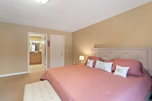 22 Little Falls Way, Durham CT  06422-2918 exterior