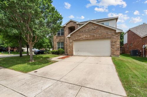 6001 Sun Ray Dr, Denton, TX 76208-6823