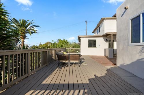2824 Chatsworth Blvd, San Diego CA  92106-1462 exterior