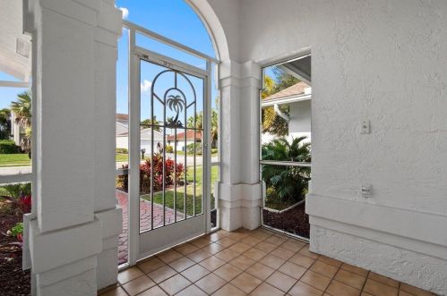 126 Elysium Dr, West Palm Beach, FL 33411-1149