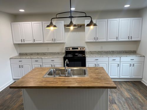 1615 5th Ave, Beaver Falls PA  15010-4028 exterior