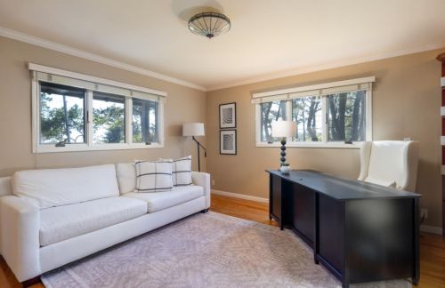 4117 Sunridge Rd, Pebble Beach CA  93953-3025 exterior