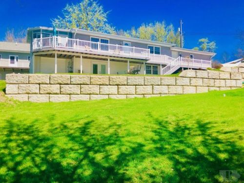 254 Eastside Ln, Ewart, IA 50171-8485