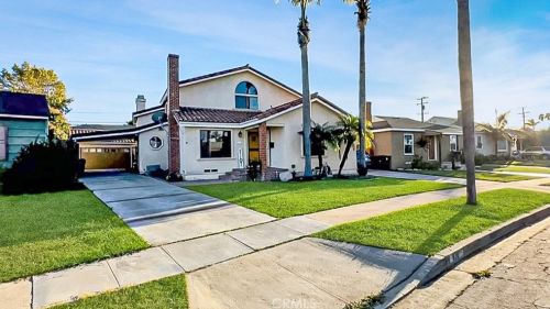 830 Terrace Dr, Long Beach, CA 90807-1041