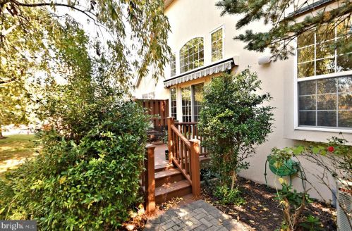 309 Meadow View Ln, Lansdale PA  19446-5932 exterior