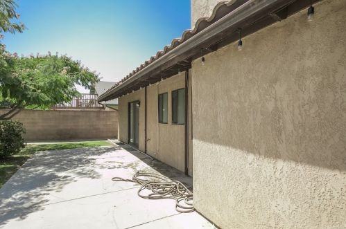 25559 Nicks Ave, Loma Linda CA  92354-3712 exterior