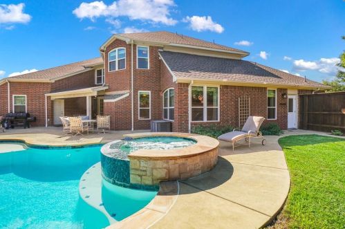5412 Lancelot Ln, Richardson TX  exterior