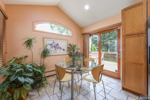 166 Cambridge Ave, Englewood NJ  07631-1625 exterior