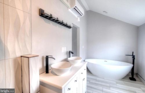 219 5th Ave, Runnemede NJ  08078-1313 exterior