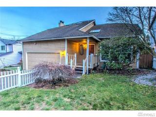 1025 117th St, Seattle WA  98125-5001 exterior