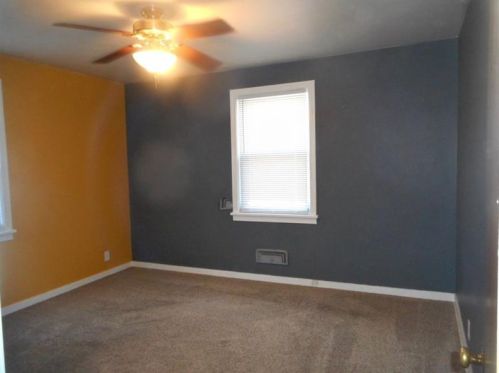 2043 Hulton Rd, Verona PA  15147-3806 exterior