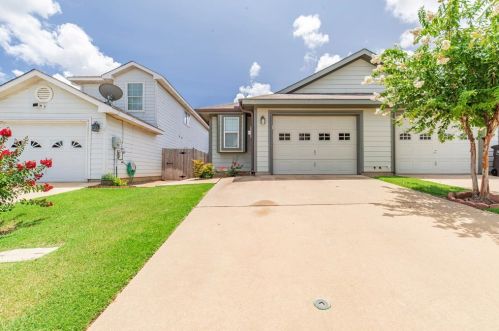 5021 Mountain Spring Trl, Fort Worth, TX 76123-2884
