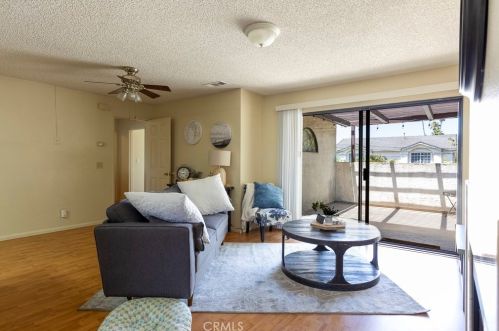 9504 Harvard St, Bellflower, CA 90706-4577
