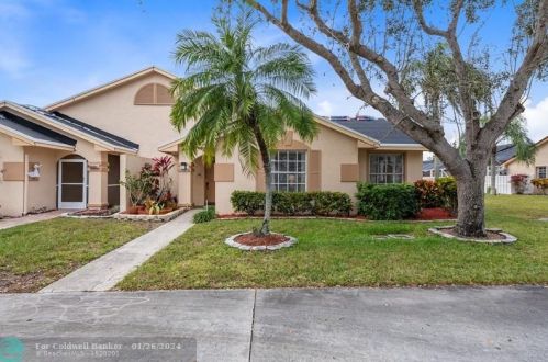 9329 Boca Gardens Cir, Boca Raton, FL 33496-3748