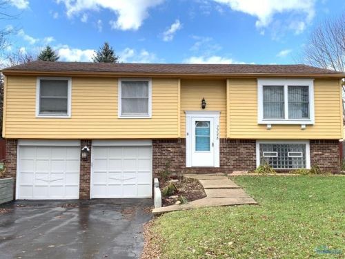 2248 Kingston Dr, Maumee, OH 43537-1123