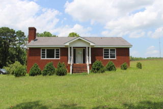 1140 Old Spring Hope Rd, Nashville, NC 27856-9352