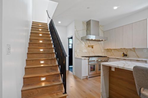 4552 Ethel Ave, North Hollywood CA  91605-4703 exterior