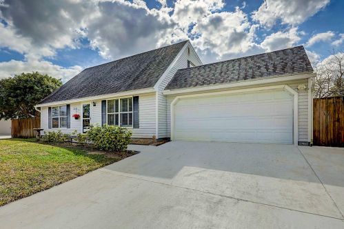 3660 Aladdin Ave, Boynton Beach, FL 33436-2750