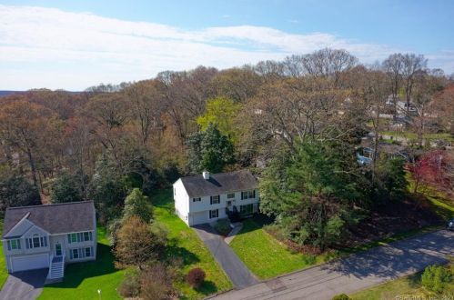 159 Azalea Dr, Groton CT  06340-4126 exterior