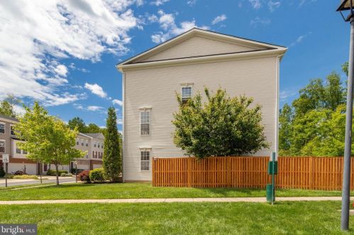 16002 Pitner St, Haymarket VA  20169-4956 exterior