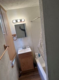 132 Charles St, Pittsburgh PA  15238-1041 exterior