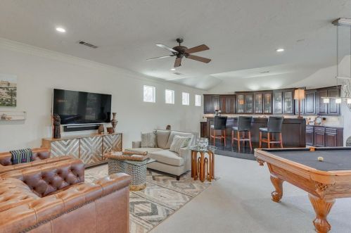 3101 Oak Crest Dr, Lewisville TX  75022-5268 exterior