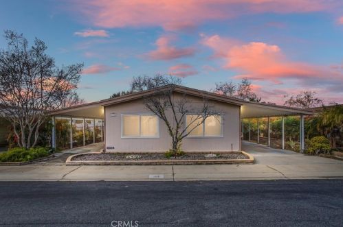 1325 Medallion St, Redlands CA  92374-2666 exterior