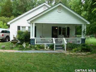 211 Spring Ct, Linden, TN 37096-4044