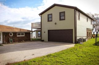 202 Cleveland Ave, Mitiwanga, OH 44839-1309