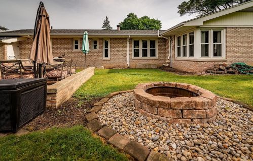 524 Dakota Rd, Bellefontaine OH  43311-2347 exterior