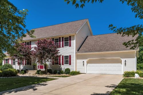 1799 Applo Way, Zanesville, OH 43701-7602