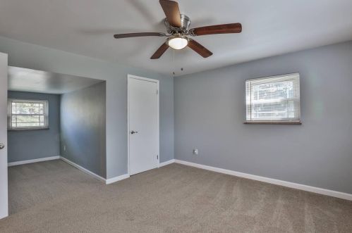 5000 Hagewa Dr, Cincinnati OH 45242-6231 exterior