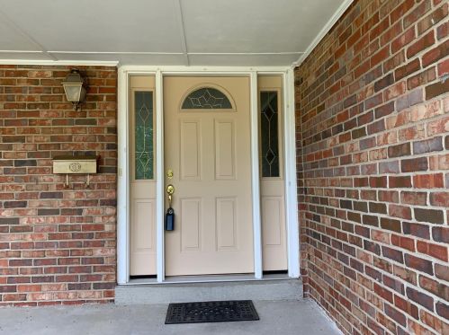 425 Debonhill Ct, Cincinnati, OH 45238-5218