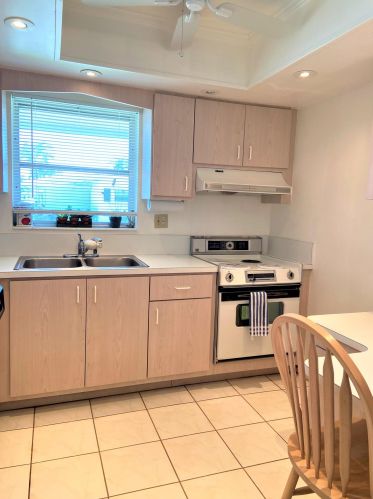 2700 Emory Dr, West Palm Beach, FL 33415-7838