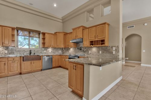 5533 Lone Mountain Rd, Cave Creek, AZ 85331-5545