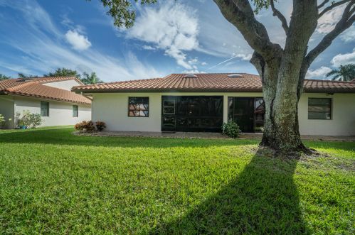 6376 Kings Gate Cir, Delray Beach FL  33484-2429 exterior