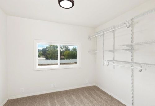1323 Willowside Ter, Alpine CA  91901-1664 exterior