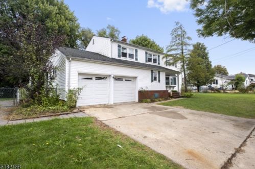 338 10th Ave, Manville NJ  08835-1105 exterior