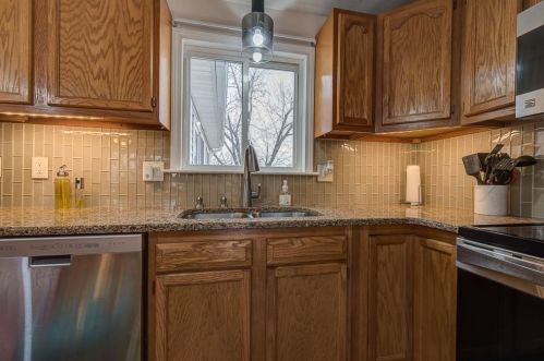 21 Jaffrey St, Providence RI  02919-6632 exterior