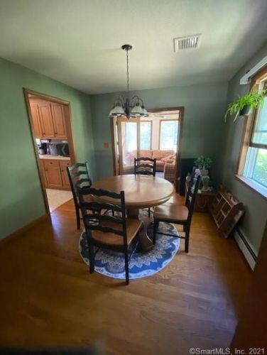 15 Lena Dr, Uncasville CT  06382-1405 exterior