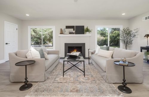 4725 Van Ness Blvd, Fresno CA  93704-3122 exterior