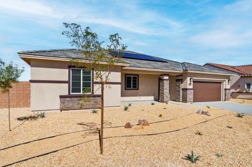 11160 Mesa Linda St, Victorville, CA 92392-4812