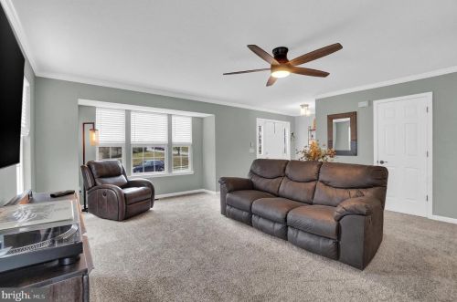 442 Madison Dr, Shrewsbury, PA 17361-1641