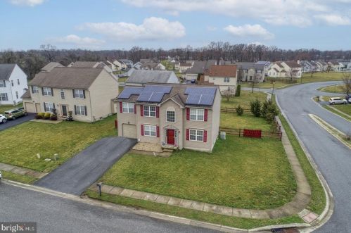 303 Harlequin Ct, New Castle, DE 19720-8903