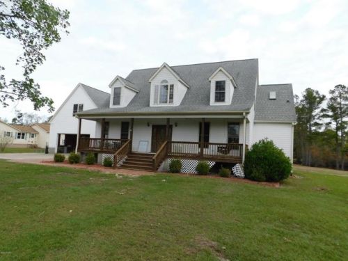 672 Roberts Rd, Newport, NC 28570-8618