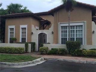 633 147th Ter, Hollywood FL  33027 exterior