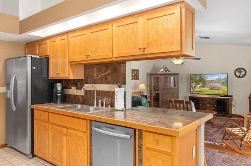 10208 Hoover St, Brooksville FL  34608-7137 exterior